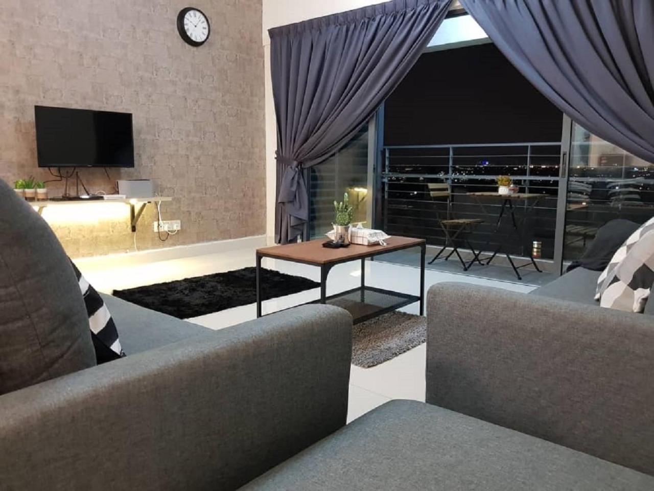 Puchong 8-12 Pax 5Min Lrt Cozy Apartment Ioi Mall Extérieur photo